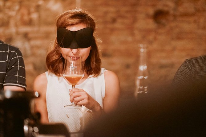 2-Hour Interactive Wine Tasting Experience in Ljubljana - What you eat while you learn (and why it matters)