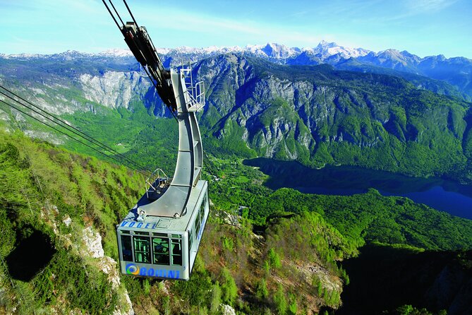 8-Hour Lake Bled, Lake Bohinj and Waterfall Savica Tour - Stop 3: Lake Bled, Mala Osojnica Hikes, Castle Area, and the 6 km Loop