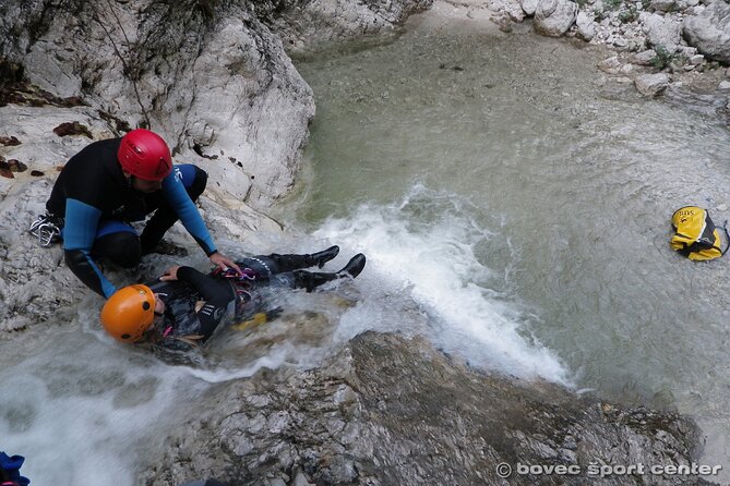Advanced canyoning A+ package - The star moment: descending Parabola’s 45-meter waterfall