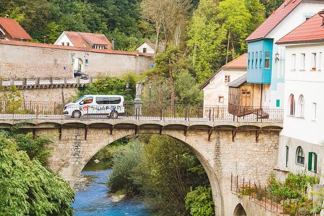 Bled & Bohinj lakes with Skofja Loka | Private trip from Ljubljana - Morning pickup in Ljubljana: how to make it smooth