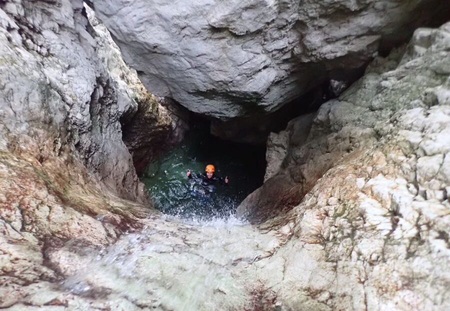 Bovec: Sušec Canyon Canyoning Experience - From Hotel Soča to Sušec Canyon: the start-to-water rhythm