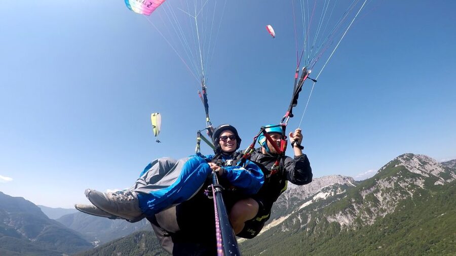 Bovec: Tandem paragliding in Julian Alps - Meeting in Bovec, Fitting Up, and Getting Ready in Plain Steps