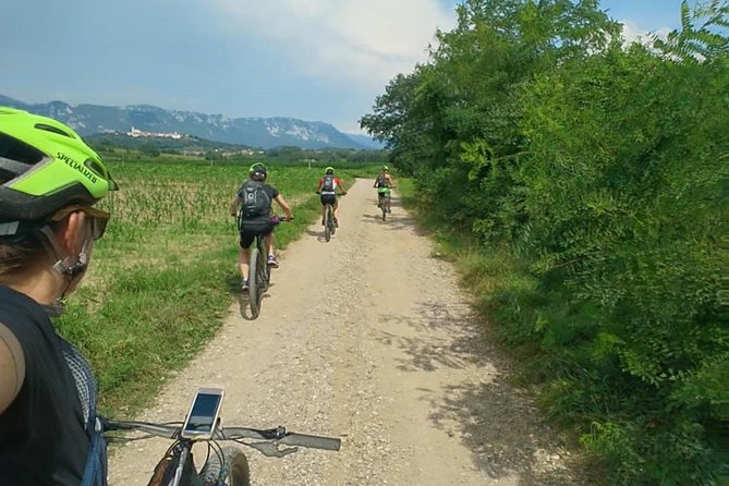 E-bike Vipava River Tour - The guide factor: Alex, Timotej, Rok, and how they tailor the ride