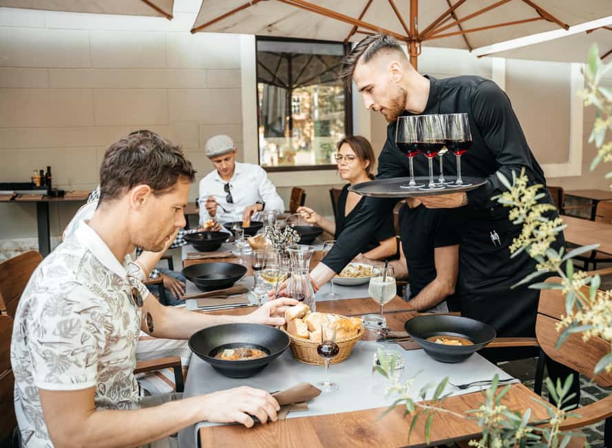 Eat & Drink Ljubljana Food Tour by Sigismundi - Farmers Market time: local ingredients, local stories