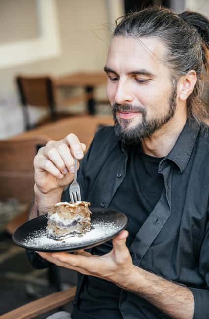 Eat & Drink Ljubljana Food Tour by Sigismundi - Pizza stop tied to a Europe ranking