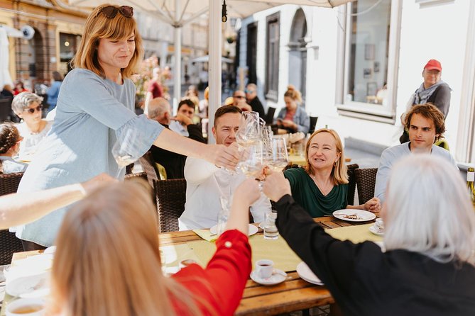 Food & Wine Tour Ljubljana - Local Foodie Adventure in Slovenia - Central Market Stop: Tasting Start With a Sunday and Holiday Note