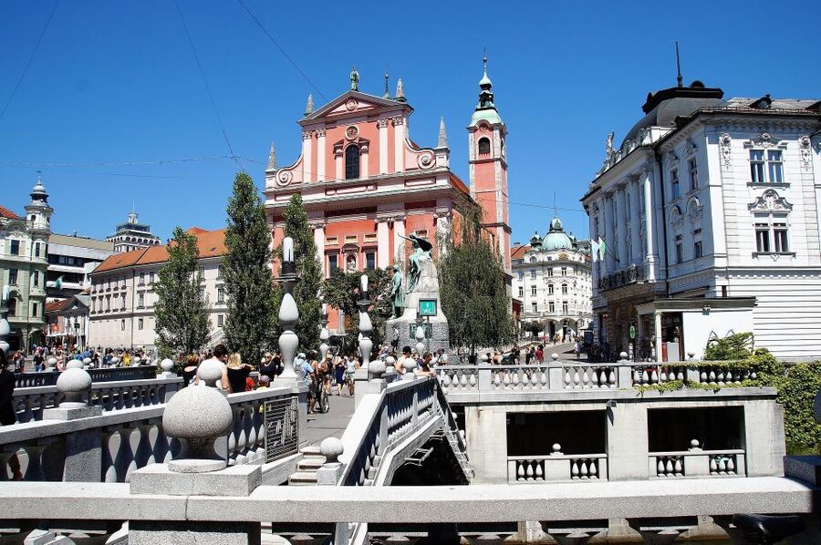 From Zagreb: Lake Bled & Ljubljana Private Day Trip - Choosing the Bled Castle Visit (13€ Extra) Without Regret