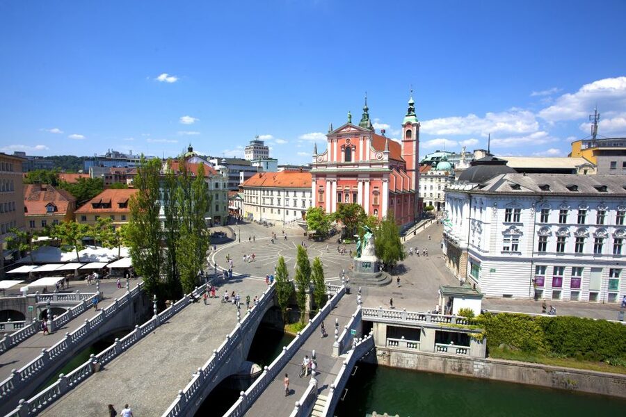 From Zagreb: Ljubljana, Postojna Cave & Predjama Castle Tour - A One-Day Route That Actually Makes Sense in Inner Carniola
