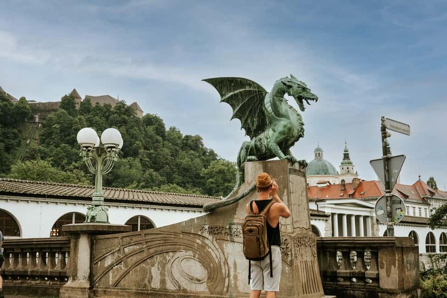 From Zagreb: Ljubljana, Postojna Cave & Predjama Castle Tour - Stalactites, Pillars, and Limestone Curtains: What You Should Look For