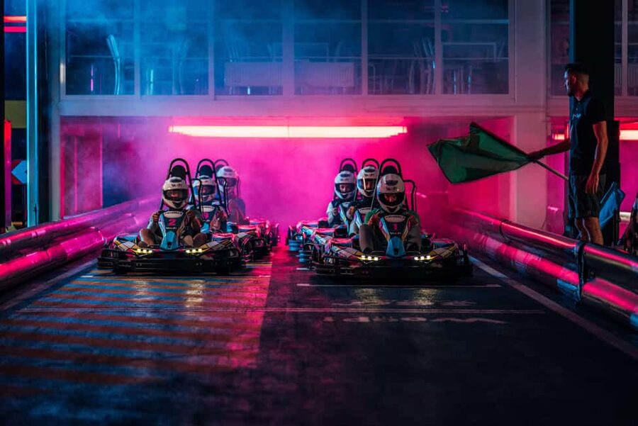 Gokart experience at Woop! karting - the fastest attraction - What the karting setup feels like on race day