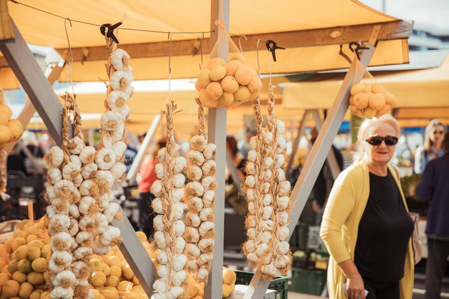 Koper Stroll & Taste - Tito Square to the Praetorian Palace and Cathedral start