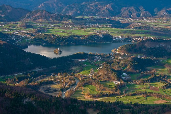 Lake Bled Half Day Excursion from Ljubljana - Walking along Lake Bled: the easiest way to get your bearings fast