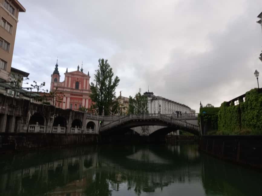Ljubljana castle on foot :) con guida in italiano - The castle approach: Vingnetto, the uphill grind, and a route not everyone takes