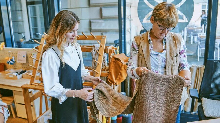 Ljubljana: Interactive Workshop with Experienced Weaver - Who this weaving workshop fits best in your travel plans