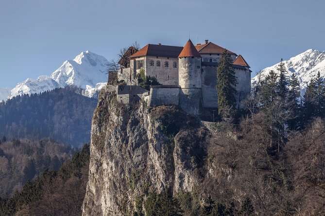 Ljubljana: Lake Bled Experience small group half-day tour - Weather and pacing: how rain can change the feel