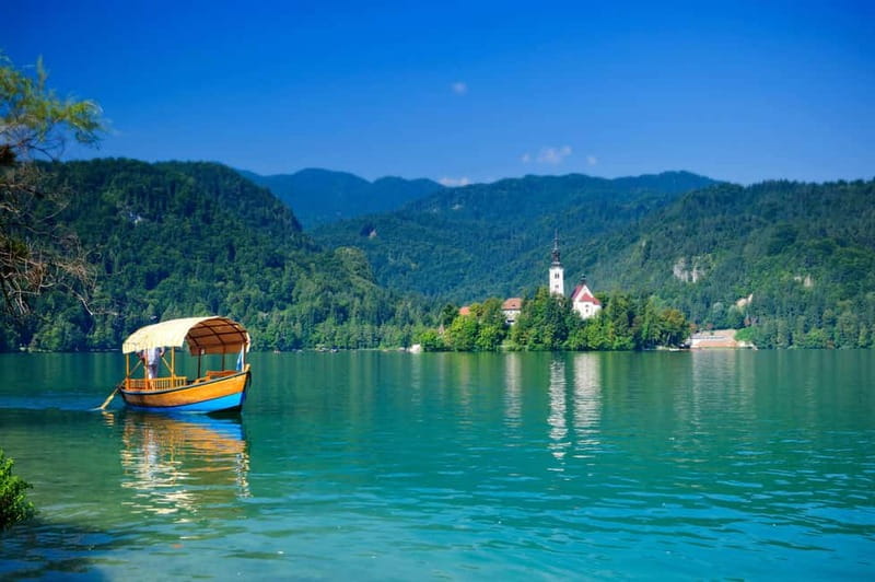 Ljubljana: Lake Bled & Triglav National Park Full-Day Trip - Kranjska Gora: Alpine Town Break, Ski Heritage, and Time to Reset