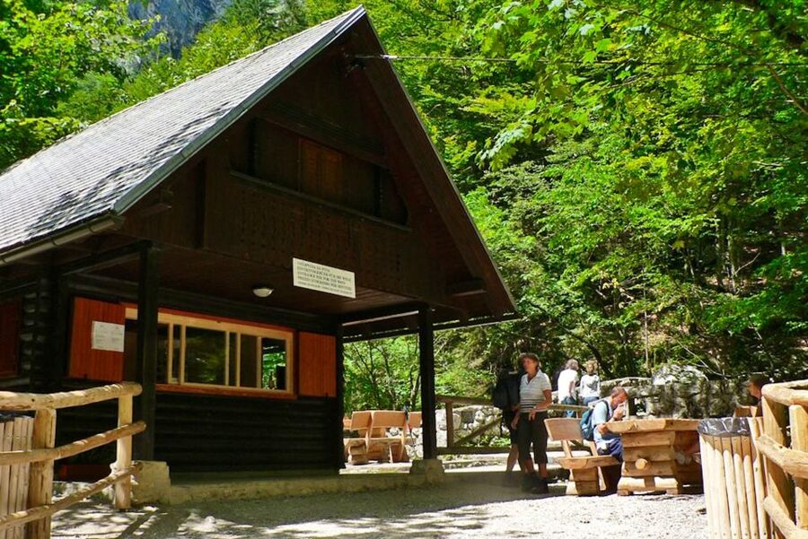 Ljubljana: Savica Waterfall, Lake Bohinj, and Lake Bled Tour - Why This Ljubljana Nature Loop Feels Like a Real Day Out