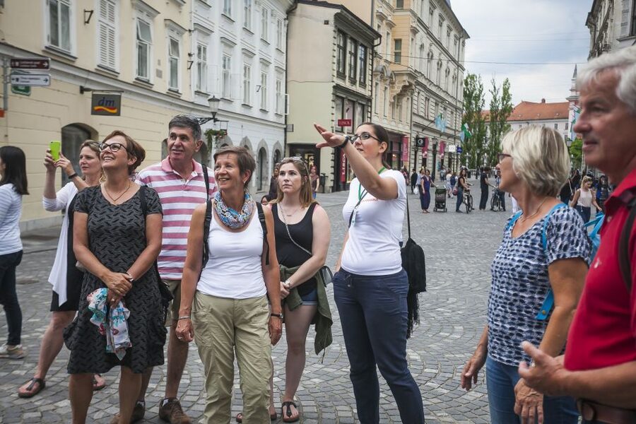 Ljubljana: Slovenian Cuisine Walking Tour with Tastings - Ending your afternoon with sunset views and a plan for tomorrow