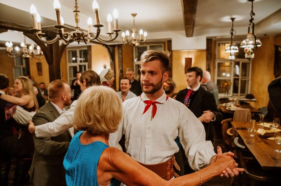 Ljubljana: Traditional Slovenian Dinner and Show - Joining the polka lesson, without needing dance skills