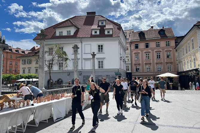 Love tour in Ljubljana - Tales of Love in Ljubljana - Butcher’s Bridge, the quick look that feels like a movie scene