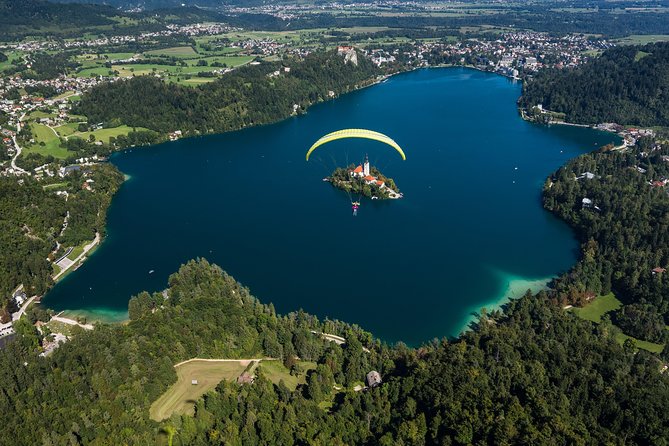 Paragliding Lake Bled - What the small-group setup does for your experience