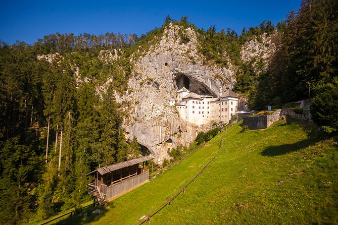 Postojna Cave and Castle Small-Group Day trip from Ljubljana - Small-Group Comfort and the Guide Factor