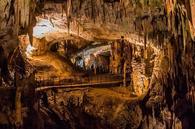 Postojna Cave and Predjama Castle Trip including entry tickets - Predjama Castle: a fortress built under a natural archway