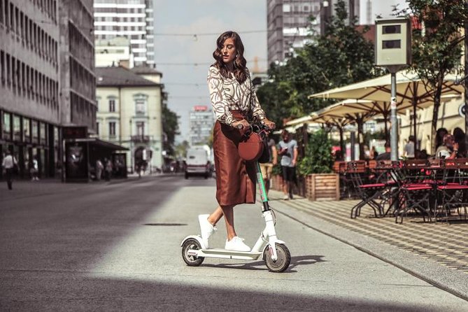 Rent Electric Scooter - Key things that make this e-scooter rental work