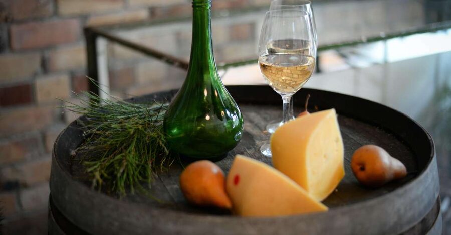 Sip & Step: A Flavorful Walk Through Koper's History - Muda Gate and Cobbler Street, the Venetian Republic influence you can see