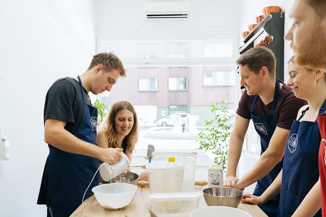 sLOVEnian Strukelj Traditional Cooking Class - Who Should Book This Strukelj Class?