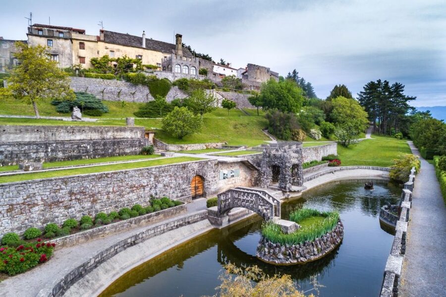 Trieste: History of Prosecco and the Karst Region - Prosecco Village: the start of the bubbles story