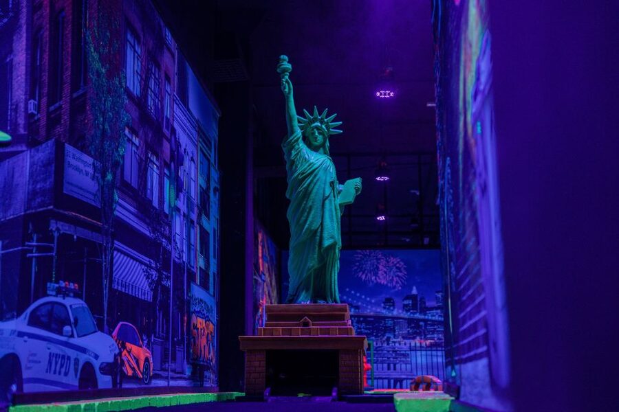 Woop! Glow golf: Ljubljana Btc City - Timing Your Game in a Day, How Long It Takes